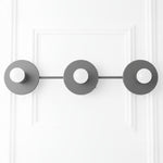 Cargar imagen en el visor de la Galería, Lámpara de tocador esférica Radiro Globe – Luminaria moderna de 3 luces para baño