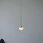 Bild in Gallery-Viewer laden, Alabaster Mini Marmor Pilz Pendelleuchte