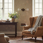 Cargar imagen en el visor de la Galería, Aplique de pared Lumio Globe de cristal transparente – Lámpara de pared moderna de estilo industrial para tocador y pasillo