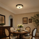Bild in Gallery-Viewer laden, Warm flush mount ceiling light above a dining setting