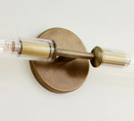 Charger l'image dans la visionneuse de galerie, Applique murale Bravira en tube de verre - Éclairage classique en tube de laiton nervuré