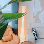 Bild in Gallery-Viewer laden, Romantische einfache weiße Säulen-Stehlampe M27