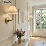 Cargar imagen en el visor de la Galería, Aplique de pared Capirise con pantalla plisada - Lámpara de dormitorio de tela festoneada