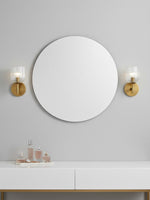 Cargar imagen en el visor de la Galería, Aplique Bravira de vidrio acanalado: lámpara de pared de latón y vidrio en estilos simple, doble y triple