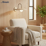 Cargar imagen en el visor de la Galería, Aplique de pared Curva Metal con brazo curvo y pantalla de disco – Lámpara de pared moderna y minimalista para sala de estar