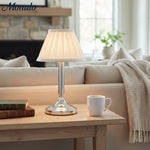 Bild in Gallery-Viewer laden, Trova Moderne Akzent-Tischlampe mit elegantem Profil - Für Schlafzimmer und Wohnzimmer