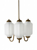 Charger l'image dans la visionneuse de galerie, Lustre Eloise – Lustre en verre laiteux au fini vintage