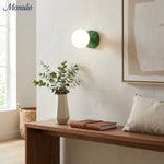 Bild in Gallery-Viewer laden, Nebulon Skulpturale Wandleuchte mit organischer Form für Wohnzimmer und Flure