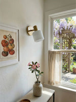 Bild in Gallery-Viewer laden, Cerova Modern Porzellan schwenkbare Wandleuchte