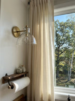 Bild in Gallery-Viewer laden, Glavira Recycelte Glas Wandlampe - Modernes Badezimmer Waschtischlicht