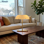 Charger l'image dans la visionneuse de galerie, Lampe de table Ferosa en forme de bateau – Finition laiton vintage pour salon moderne
