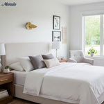 Bild in Gallery-Viewer laden, Mothriel Wandlampe in Mottenform – Vintage Metalllampe für Schlafzimmer