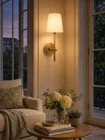 Cargar imagen en el visor de la Galería, Aplique de Pared con Pantalla de Tela Clásica Bryant Estilo Elegante - Iluminación de Mesita de Noche para Dormitorio