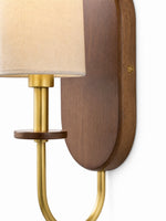 Charger l'image dans la visionneuse de galerie, Applique murale en bois massif avec bras métallique incurvé et abat-jour en tissu tissé, éclairage mural de chambre en laiton ou argenté