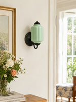 Bild in Gallery-Viewer laden, Vintage Milchglas Wandleuchte Nachttisch Flur Eloise Wandleuchte