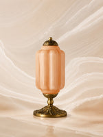 Bild in Gallery-Viewer laden, Eloise Scallop Glasschirm Vintage-inspirierte Tischlampe für Schlafzimmer und Wohnzimmer Akzentbeleuchtung