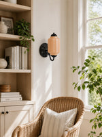 Bild in Gallery-Viewer laden, Vintage Milchglas Wandleuchte Nachttisch Flur Eloise Wandleuchte
