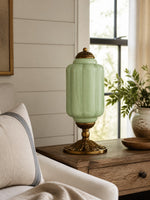 Bild in Gallery-Viewer laden, Eloise Scallop Glasschirm Vintage-inspirierte Tischlampe für Schlafzimmer und Wohnzimmer Akzentbeleuchtung