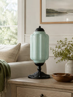 Bild in Gallery-Viewer laden, Eloise Scallop Glasschirm Vintage-inspirierte Tischlampe für Schlafzimmer und Wohnzimmer Akzentbeleuchtung