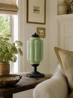 Bild in Gallery-Viewer laden, Eloise Scallop Glasschirm Vintage-inspirierte Tischlampe für Schlafzimmer und Wohnzimmer Akzentbeleuchtung
