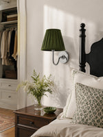 Charger l'image dans la visionneuse de galerie, Applique murale en tissu Luvora avec abat-jour tambour - Applique plissée classique