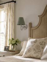 Charger l'image dans la visionneuse de galerie, Applique murale en tissu Luvora avec abat-jour tambour - Applique plissée classique