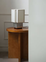 Charger l'image dans la visionneuse de galerie, Lampe de table Tanu Stitch