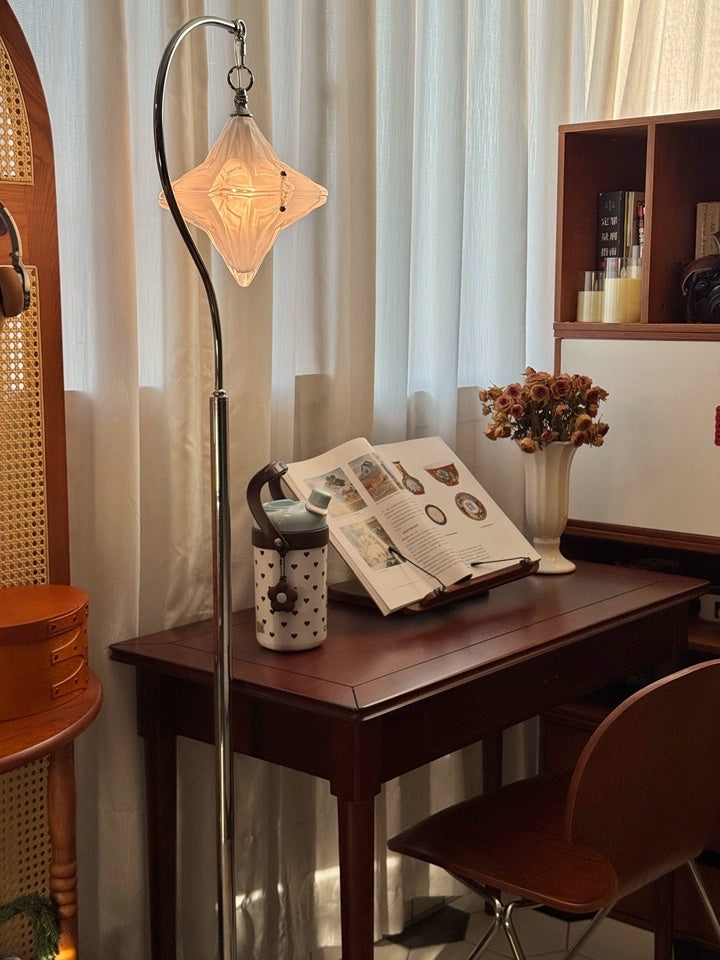 Art Deco Star Floor Lamp – Modern Standing Lamp for Living Spaces – Astris Orion