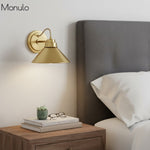 Cargar imagen en el visor de la Galería, Aplique de pared Aurenza con brazo curvo y forma de globo: lámpara de pared industrial moderna para baño, dormitorio y pasillo.