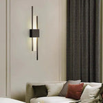 Bild in Gallery-Viewer laden, LuminArt - Stilvolle Schwarz/Gold LED-Leuchte