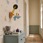 Bild in Gallery-Viewer laden, Elephant wall lamp showing hallway scale