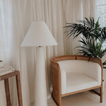 Cargar imagen en el visor de la Galería, Lámpara de pie blanca polar