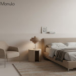 Cargar imagen en el visor de la Galería, Lámpara de mesa de cristal Koloro: moderna lámpara de niveles para espacios de estar o de trabajo