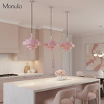 Cargar imagen en el visor de la Galería, Lámpara colgante Koloro con pantalla de vidrio coloreado: moderna lámpara de suspensión ajustable para interiores.