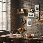 Bild in Gallery-Viewer laden, Radiro Globe Metall-Finish Wandlampe – Minimalistisches Design für Waschtisch und Flur