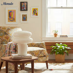 Cargar imagen en el visor de la Galería, Lámpara de cristal opalino minimalista Coloria: iluminación suave para el dormitorio