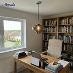 Cargar imagen en el visor de la Galería, Lámpara colgante Koloro con pantalla de vidrio coloreado: moderna lámpara de suspensión ajustable para interiores.