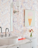 Cargar imagen en el visor de la Galería, Aplique de Pared con Pantalla de Tela Clásica Bryant Estilo Elegante - Iluminación de Mesita de Noche para Dormitorio