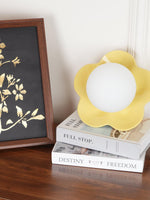 Bild in Gallery-Viewer laden, Rivolence Blütenblatt-inspirierte skulpturale Wandleuchte für Wohnzimmer & Schlafzimmer