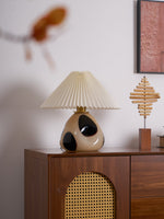 Load image into Gallery viewer, Pleated Cavolo Table Lamp