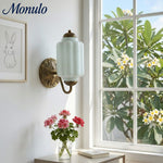 Charger l'image dans la visionneuse de galerie, Applique murale vintage en verre laiteux festonné Eloise - Éclairage d'appoint moderne pour salle de bain et chambre