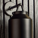 Charger l'image dans la visionneuse de galerie, Applique d'extérieur moderne Hanton – Applique murale d'extérieur moderne et industrielle