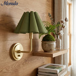 Cargar imagen en el visor de la Galería, Aplique de pared Capirise con pantalla plisada - Lámpara de dormitorio de tela festoneada