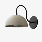 Cargar imagen en el visor de la Galería, Aplique de pared industrial de metal Curva - Brazo curvo de latón - Luminaria de cúpula martillada