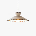 Bild in Gallery-Viewer laden, French Vintage Scalloped Ceramic Pendant Light 1