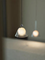 Cargar imagen en el visor de la Galería, Lámpara colgante Sunset – Pantalla de vidrio acanalado con técnica cromada - AFTERGLOW L1