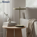 Charger l'image dans la visionneuse de galerie, Lampe de table en métal minimaliste moderne sculpturale Astris pour salon et bureau