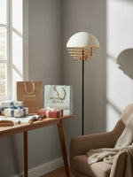 Cargar imagen en el visor de la Galería, Lámpara de pie Bauhaus de acrílico y vidrio Sunset para salón - AFTERGLOW S3