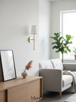 Charger l'image dans la visionneuse de galerie, Applique murale nordique en tissu et laiton rustique