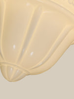 Charger l'image dans la visionneuse de galerie, Plafonnier fixe Art Déco en verre laiteux à boutons floraux